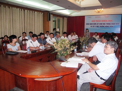 Sử dụng công nghệ đệm lót sinh học trong chăn nuôi và xử lý môi trường nông thôn